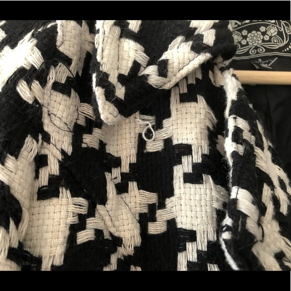 **SOLD Longline houndstooth jacket - Picture 8 of 14